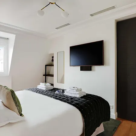 Sumptuous - 4ch-8p - Champs Elyseees Apartment