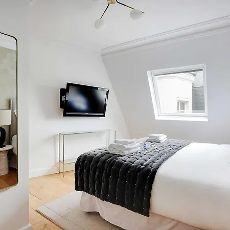 Sumptuous - 4ch-8p - Champs Elyseees Apartment