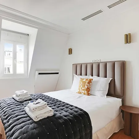 Sumptuous - 4ch-8p - Champs Elyseees Apartment Paris